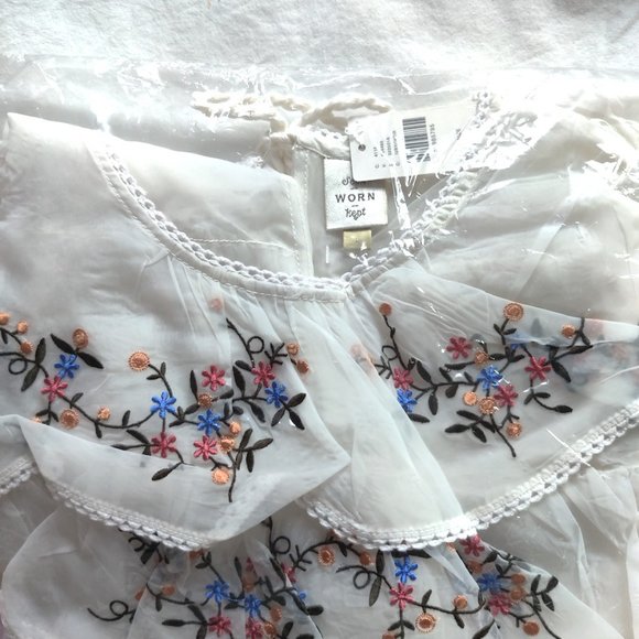 NWT - Seen Worn Kept Embroidered Flutter Top - Picture 6 of 6